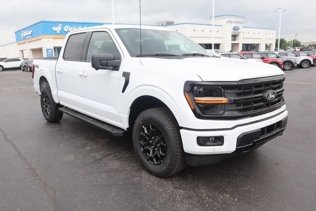 2025 Ford F-150 XLT photo 1