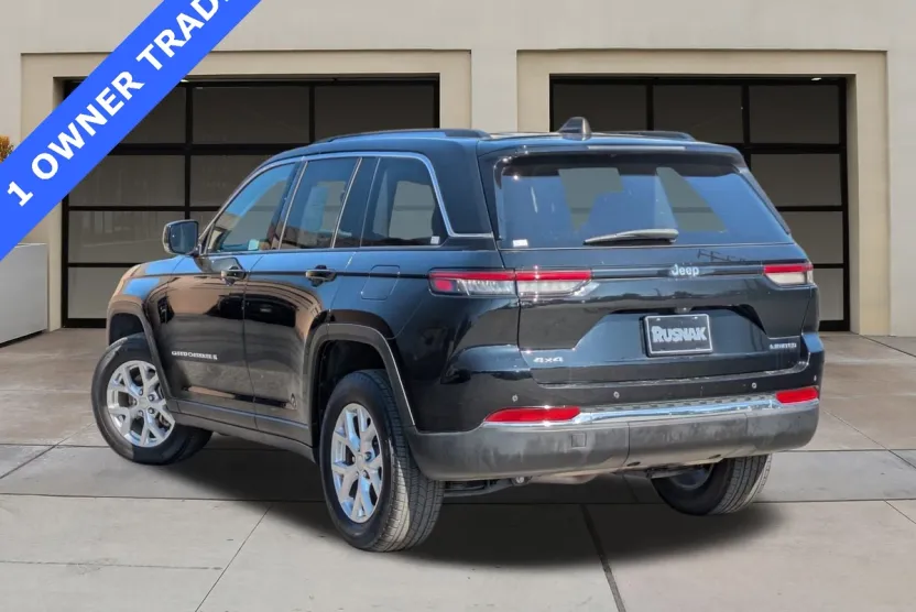 2023 Jeep Grand Cherokee Limited photo 1