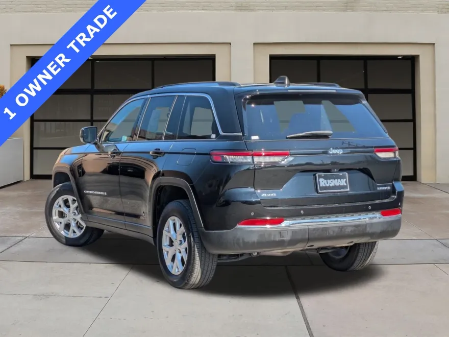 2023 Jeep Grand Cherokee Limited photo 1