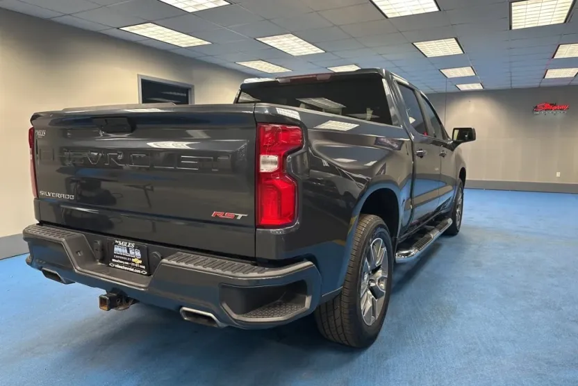 2021 Chevrolet Silverado 1500 RST photo 1