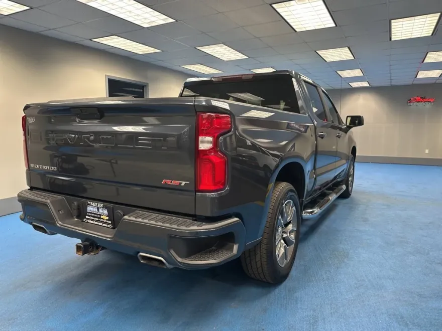 2021 Chevrolet Silverado 1500 RST photo 1