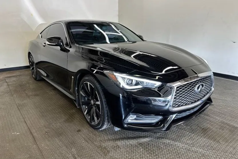 2017 Infiniti Q60 2.0t Premium photo 1