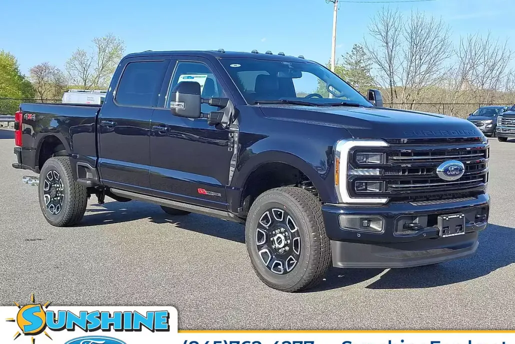 2025 Ford F-350 Platinum photo 1