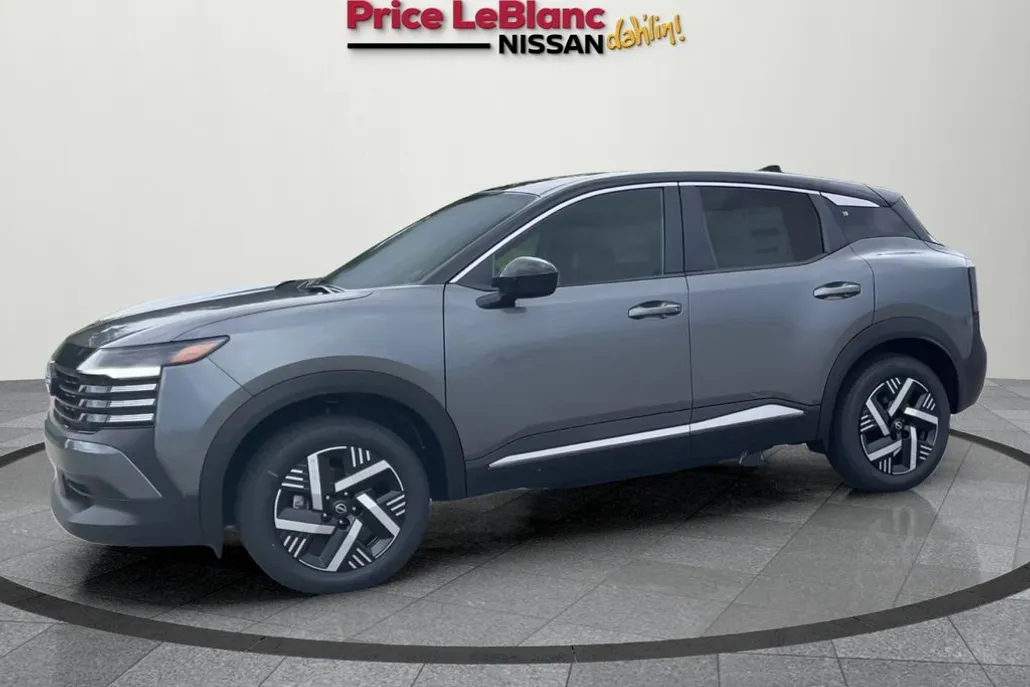 2025 Nissan Kicks SV photo 1