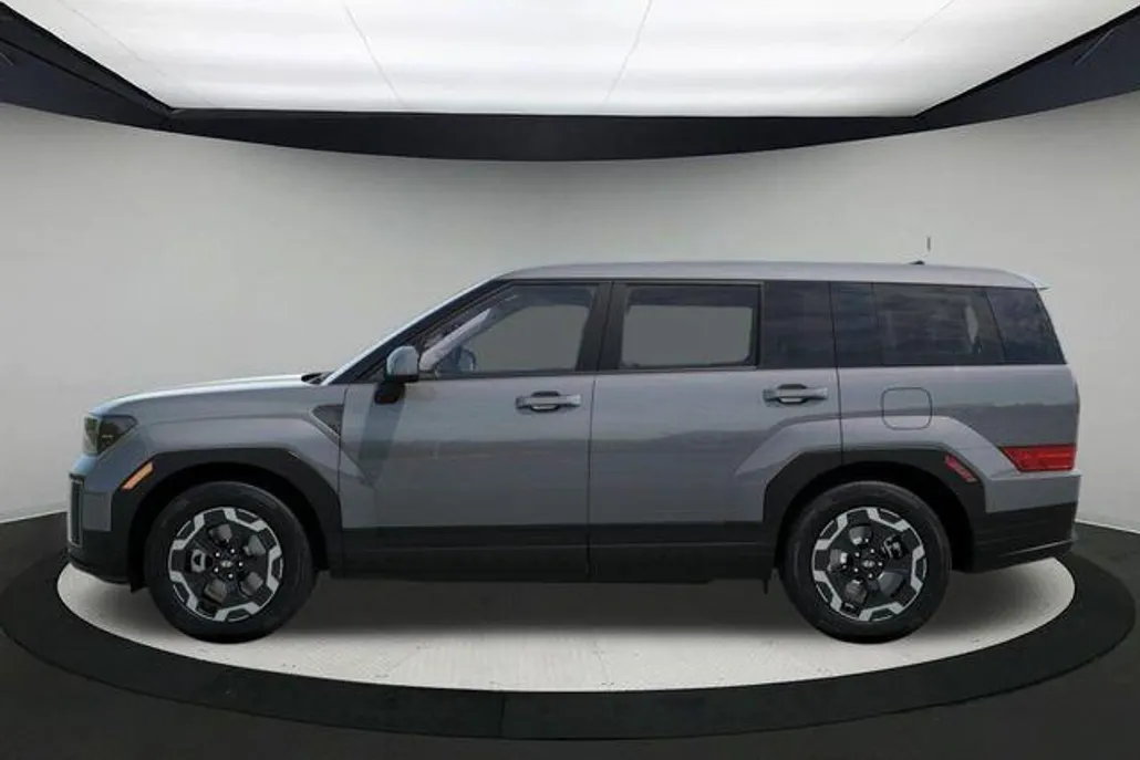 2026 Hyundai Santa Fe SE photo 1