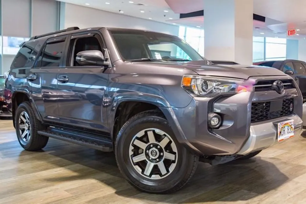 2021 Toyota 4Runner TRD Off-Road Premium photo 1
