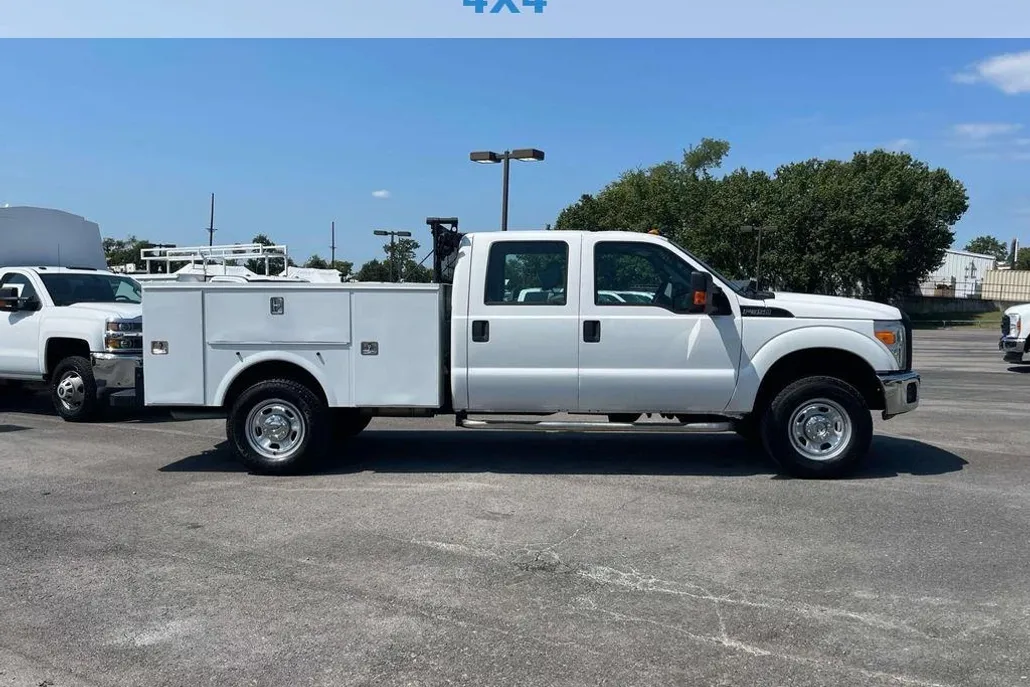 2016 Ford F-350 XL photo 1