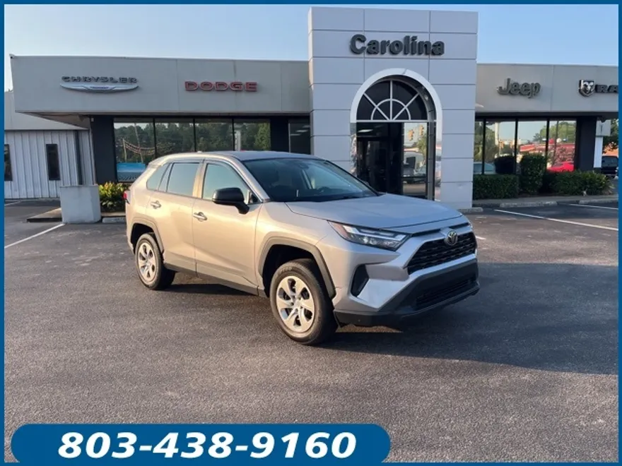 2023 Toyota RAV4 LE photo 1