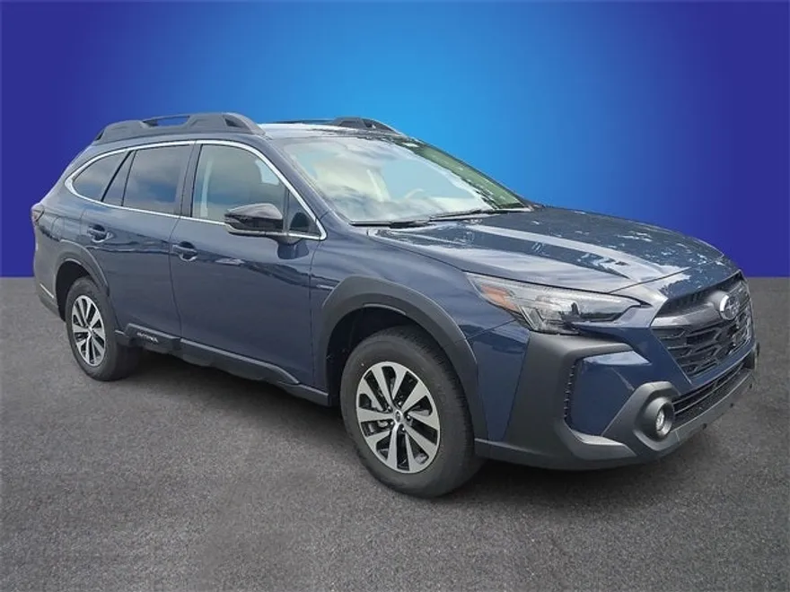 2025 Subaru Outback Premium photo 1