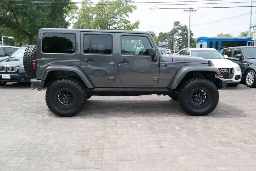 2016 Jeep Wrangler Unlimited Rubicon Hard Rock photo 1