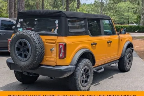 2021 Ford Bronco Base photo 3
