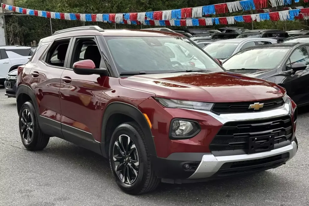 2023 Chevrolet Trailblazer LT photo 1