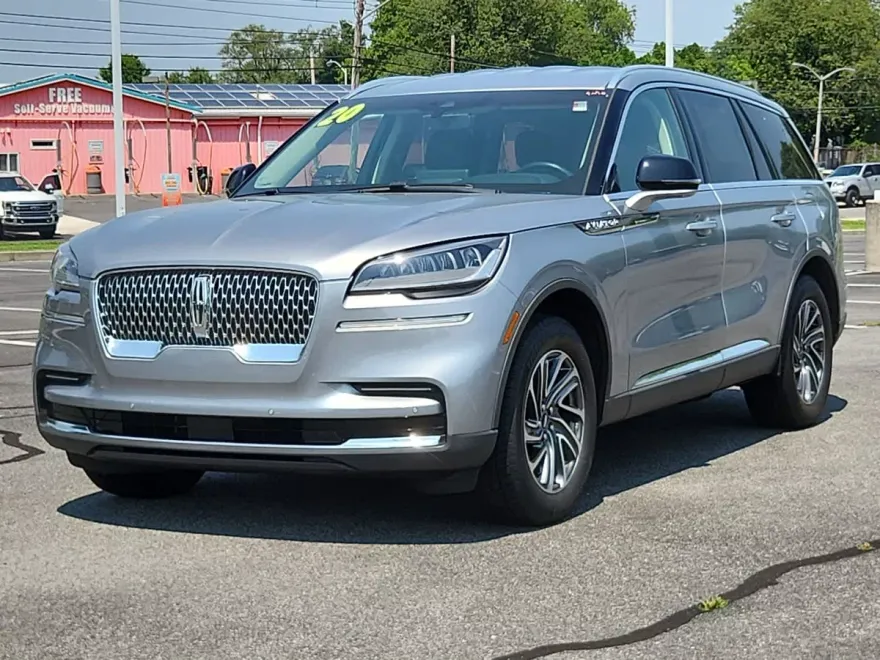 2020 Lincoln Aviator Standard photo 1