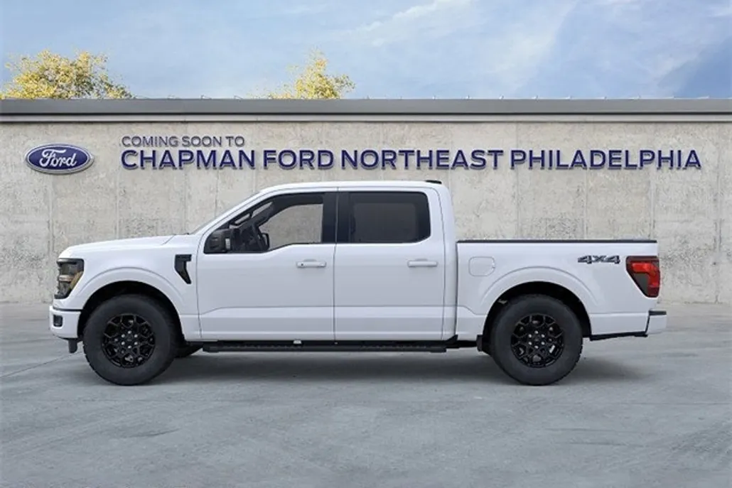2025 Ford F-150 XLT photo 1