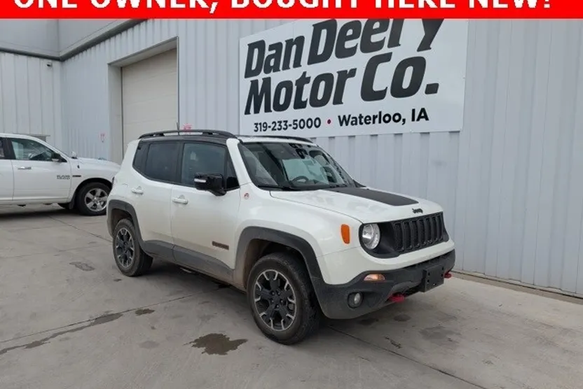 2023 Jeep Renegade Trailhawk photo 1