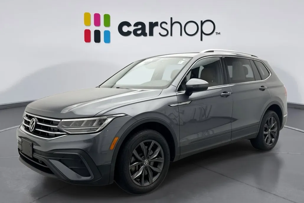 2022 Volkswagen Tiguan SE photo 1