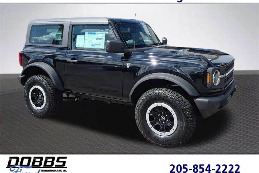 2025 Ford Bronco Base photo 1
