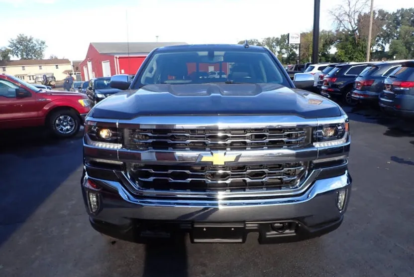 2018 Chevrolet Silverado 1500 LTZ photo 1