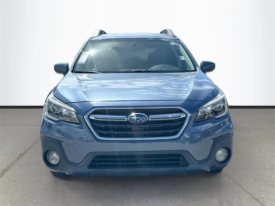 2018 Subaru Outback 2.5i Premium photo 1