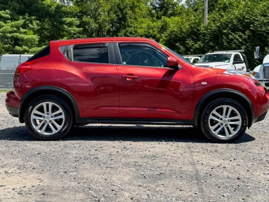 2012 Nissan Juke SL photo 1