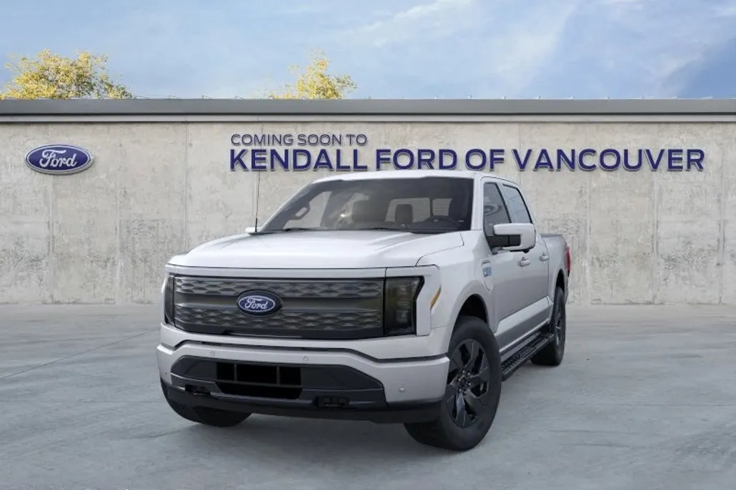 2025 Ford F-150 Lightning Lariat photo 1