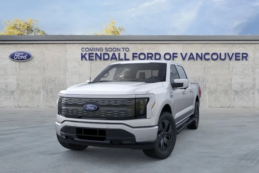 2025 Ford F-150 Lightning Lariat photo 1