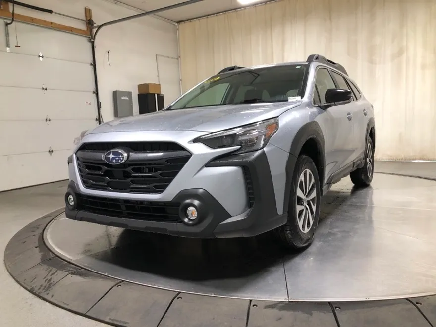 2025 Subaru Outback Premium photo 1