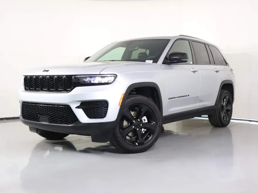 2024 Jeep Grand Cherokee Altitude photo 1