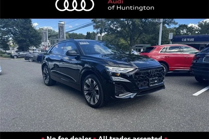 2025 Audi Q8 55 Premium Plus photo 1