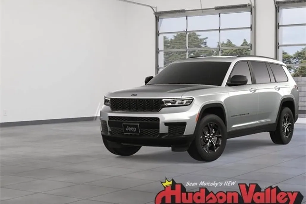 2025 Jeep Grand Cherokee L photo 1