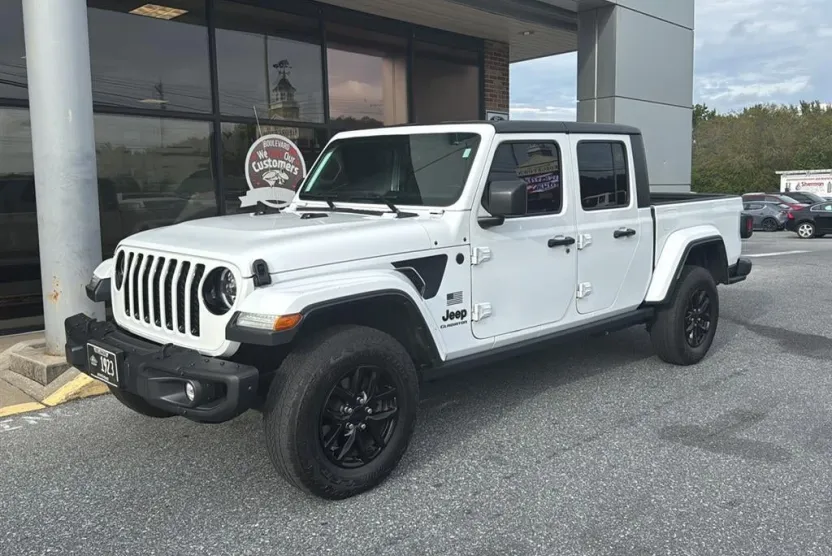 2023 Jeep Gladiator Freedom photo 1
