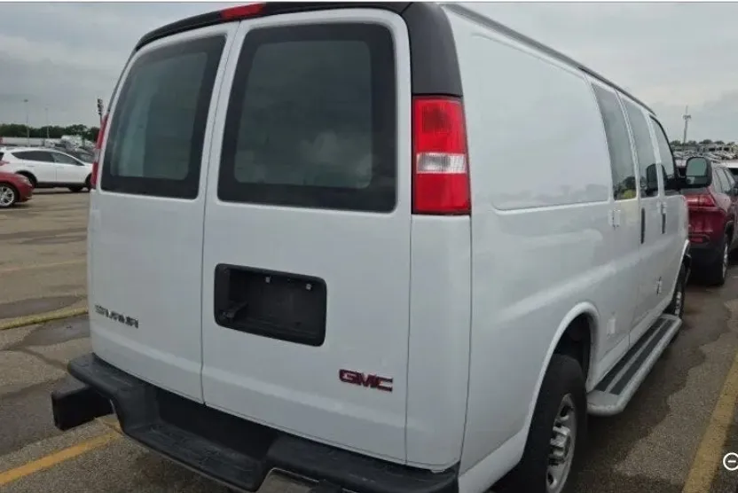 2023 Gmc Savana 2500 Cargo photo 1
