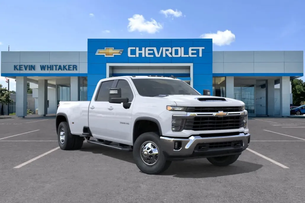 2026 Chevrolet Silverado 3500HD photo 1