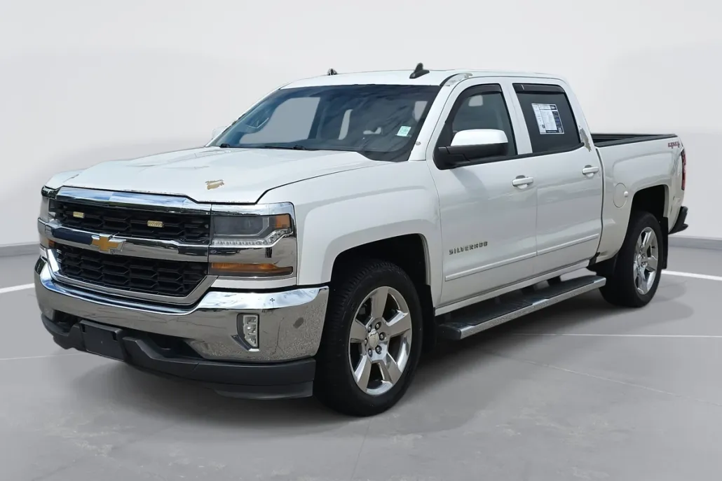 2016 Chevrolet Silverado 1500 LT photo 1