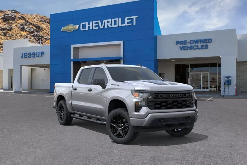 2026 Chevrolet Silverado 1500 Custom photo 1