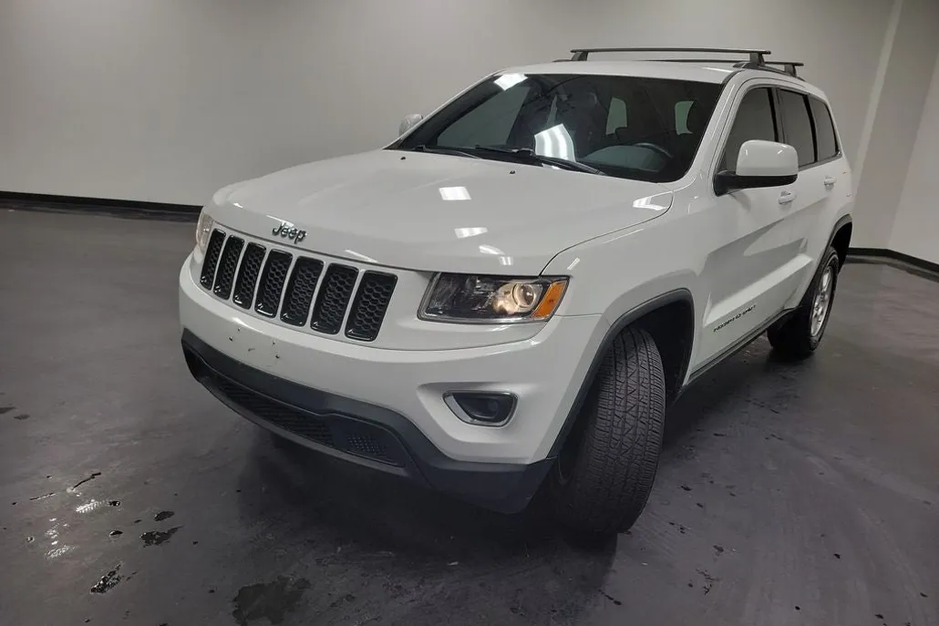 2016 Jeep Grand Cherokee Laredo photo 1