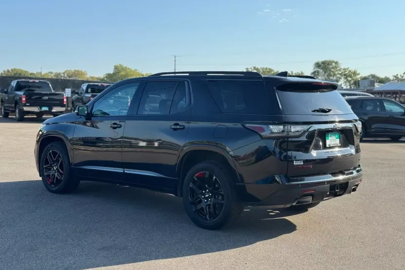 2020 Chevrolet Traverse Premier photo 1