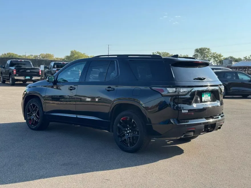 2020 Chevrolet Traverse Premier photo 1
