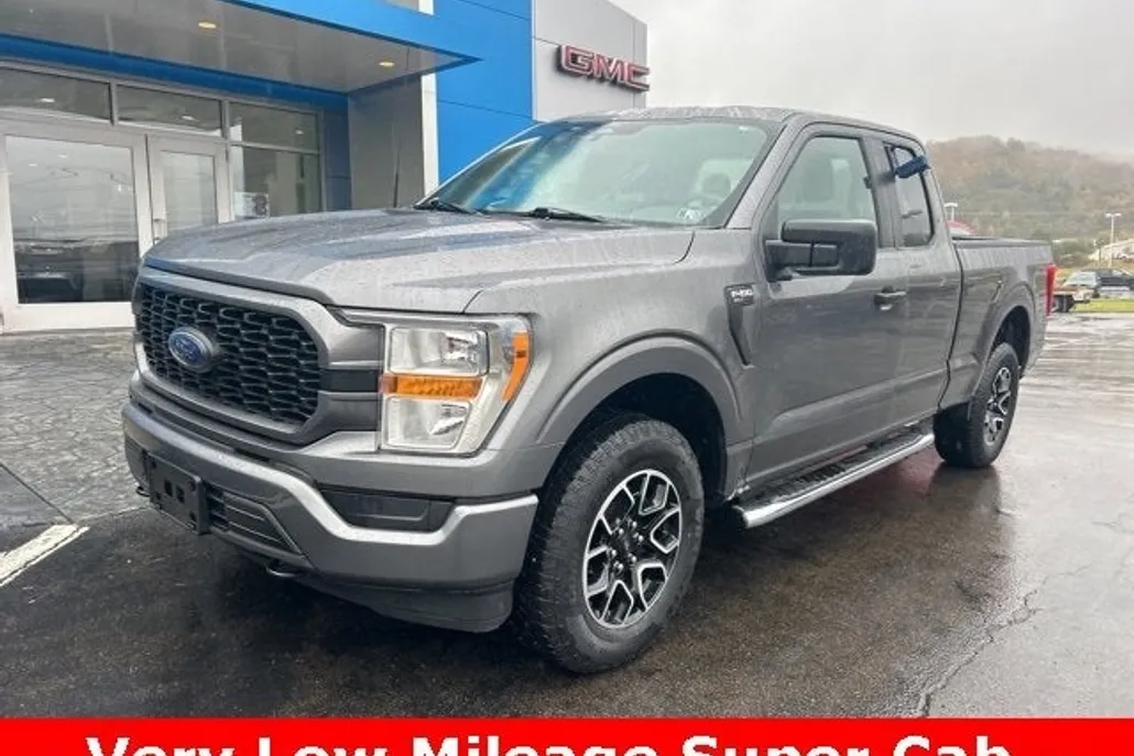 2022 Ford F-150 XL photo 1