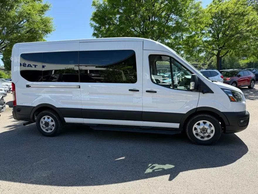 2024 Ford Transit Passenger XL photo 1