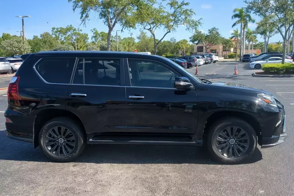 2021 Lexus GX 460 Luxury photo 1