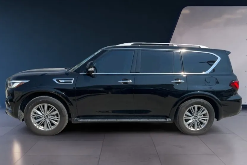 2021 Infiniti QX80 Luxe photo 1