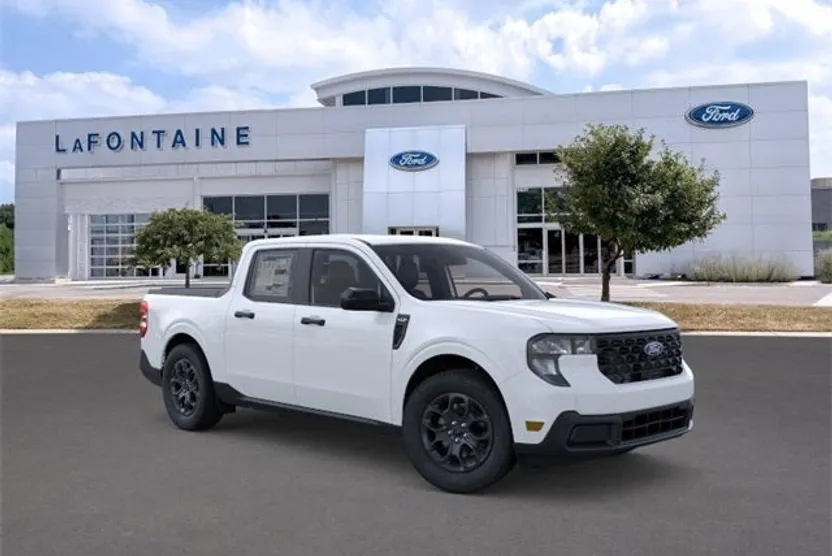 2025 Ford Maverick XLT photo 1