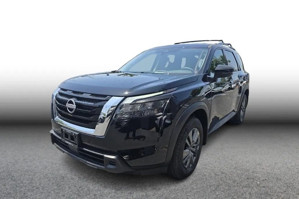 2025 Nissan Pathfinder SV photo 1