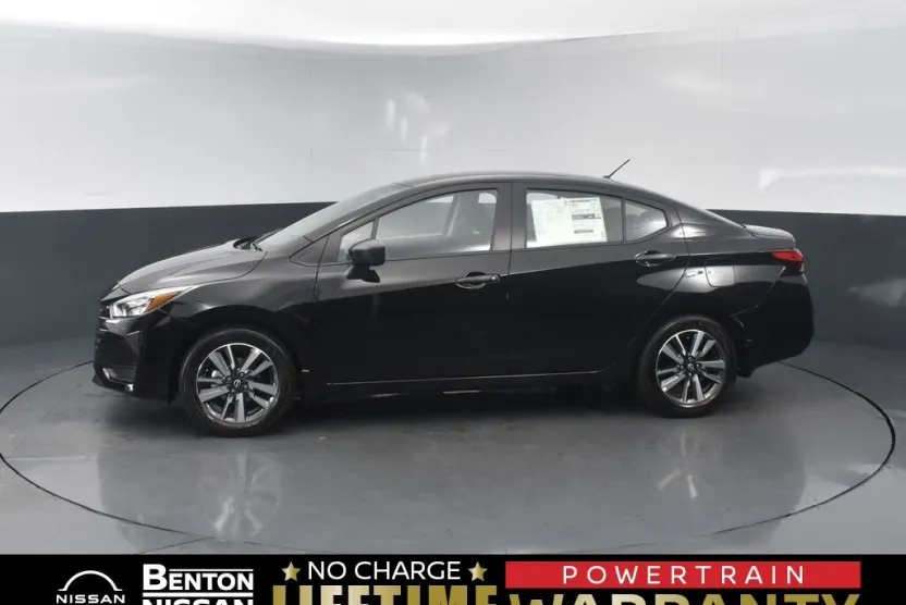 2025 Nissan Versa S photo 1