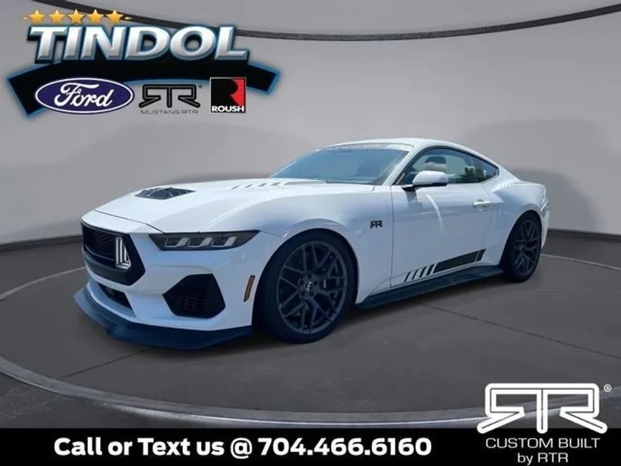 2025 Ford Mustang GT photo 1