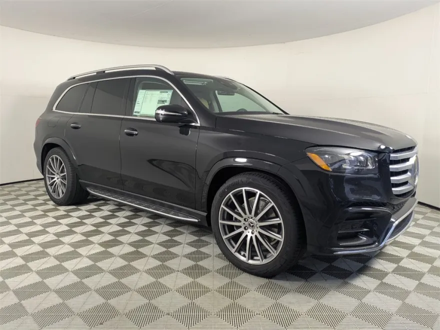 2026 Mercedes Benz GLS 450 4MATIC photo 1