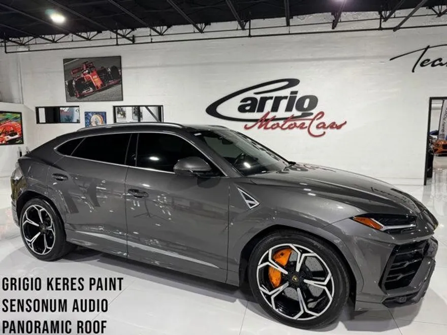 2021 Lamborghini Urus photo 1