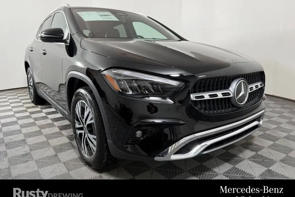 2025 Mercedes Benz GLA 250 4MATIC photo 1