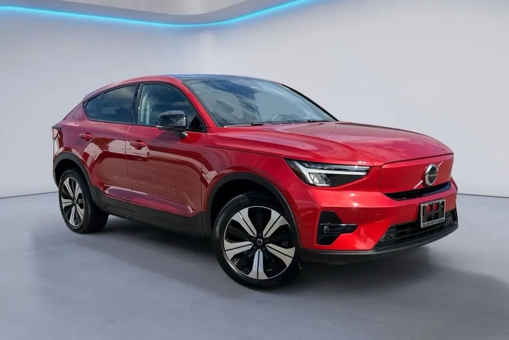 2023 Volvo C40 Recharge Plus photo 1